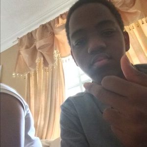 Meet your Posher, Romuald