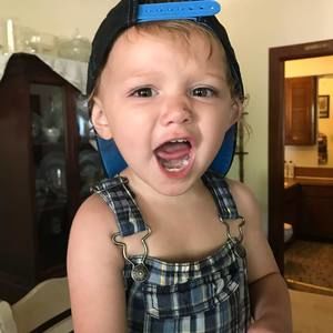 Meet your Posher, Kenett