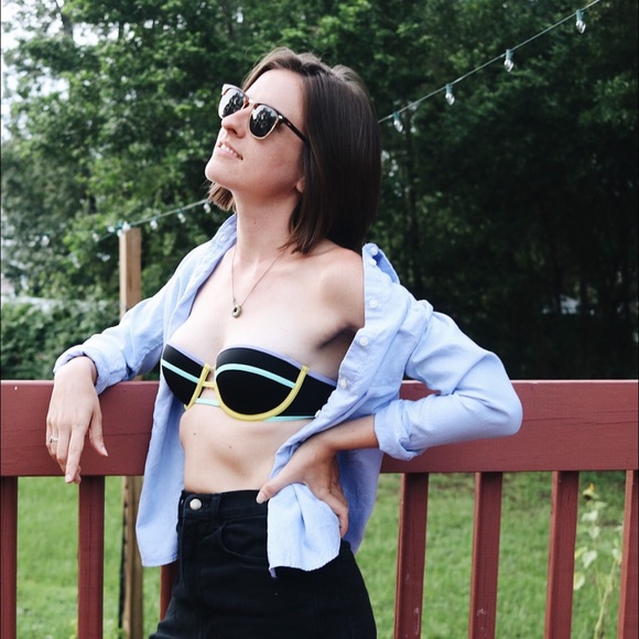 HPVictoria's Secret Push-Up Swim Top // Size 32B - Picture 6 of 7