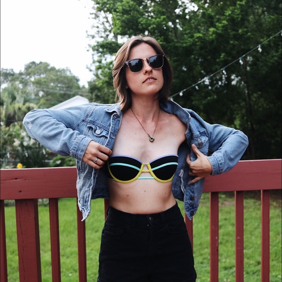 HPVictoria's Secret Push-Up Swim Top // Size 32B - Picture 7 of 7