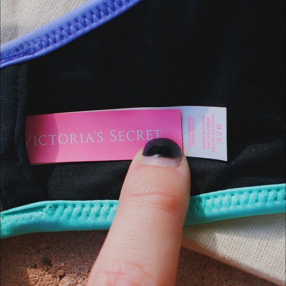 HPVictoria's Secret Push-Up Swim Top // Size 32B - Picture 4 of 7