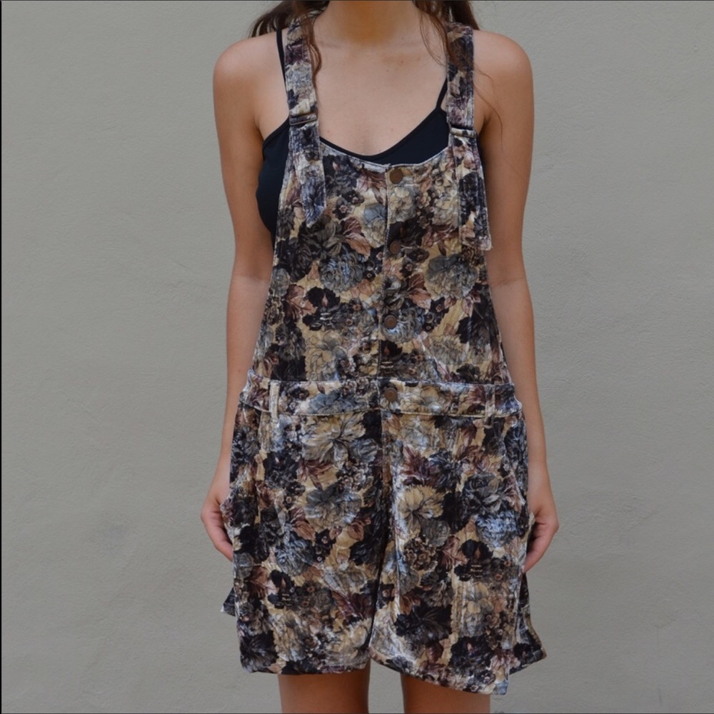 Brand new Free people velvet floral overalls
