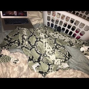 South moon under off the shoulder top