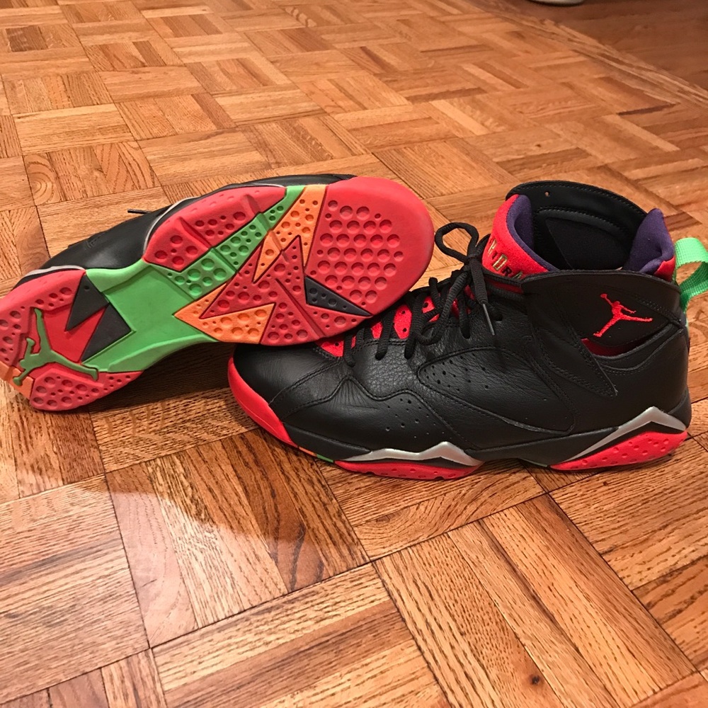 Jordan Retro 7s: Marvin the Martians size 10