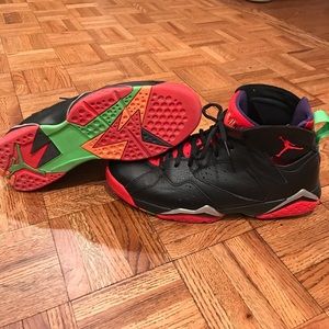 Jordan Retro 7s: Marvin the Martians size 10