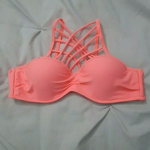 Beautiful coral bikini top perfect for summer 👙🌊