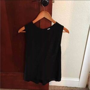 Black twist back tank