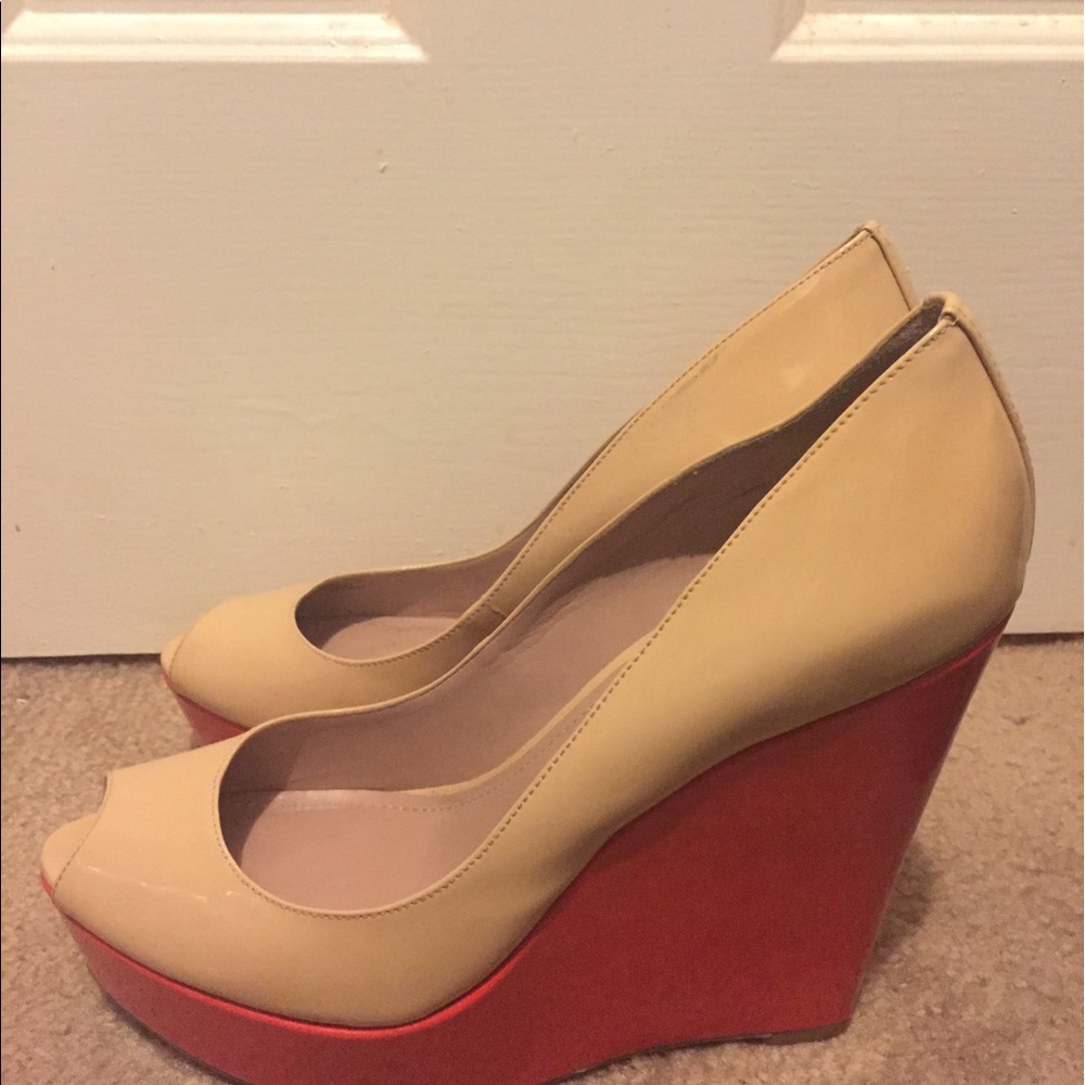 Vince Camuto wedges