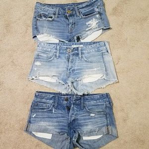 Abecrombie & Fitch, A&E sz 2 destroyed denim short