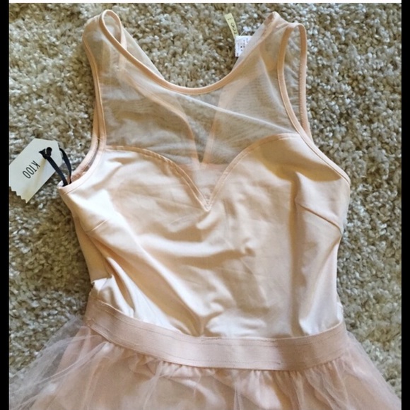 Ktoo Dresses & Skirts - 🌷Light airy dress with tulle skirt