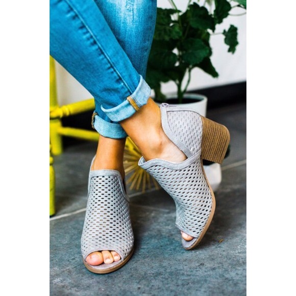 ❗️SALE❗️The Cori Ash Gray Booties - Picture 2 of 4