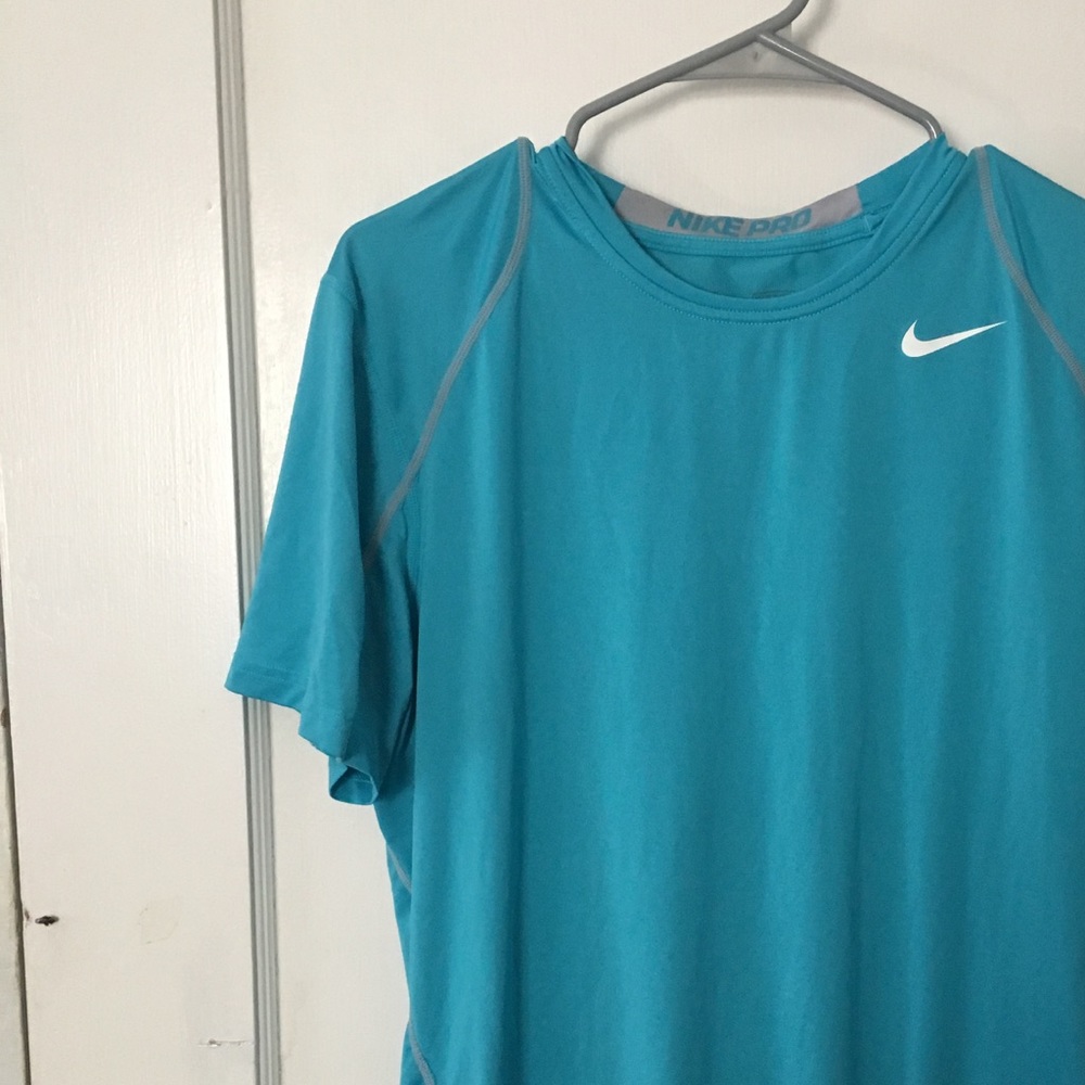 Nike pro combat tee fitted