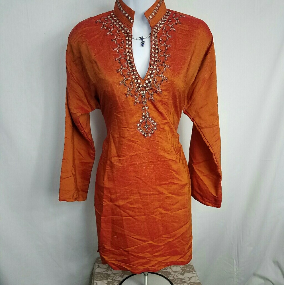 VL Collection Embroidered V Neck Tunic