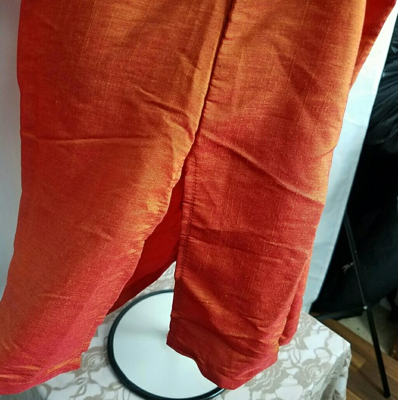 VL Collection Embroidered V Neck Tunic - Picture 6 of 8