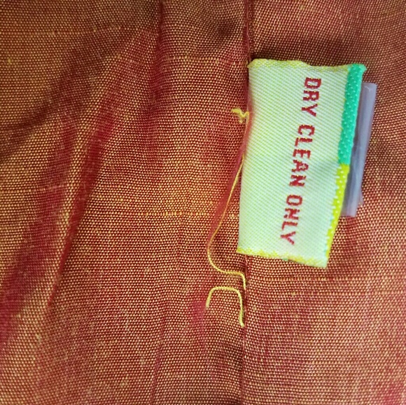 VL Collection Embroidered V Neck Tunic - Picture 7 of 8