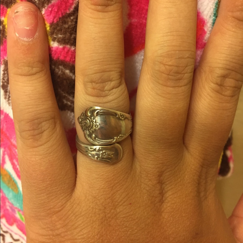 VINTAGE WM A Rogers Oneida silver spoon ring