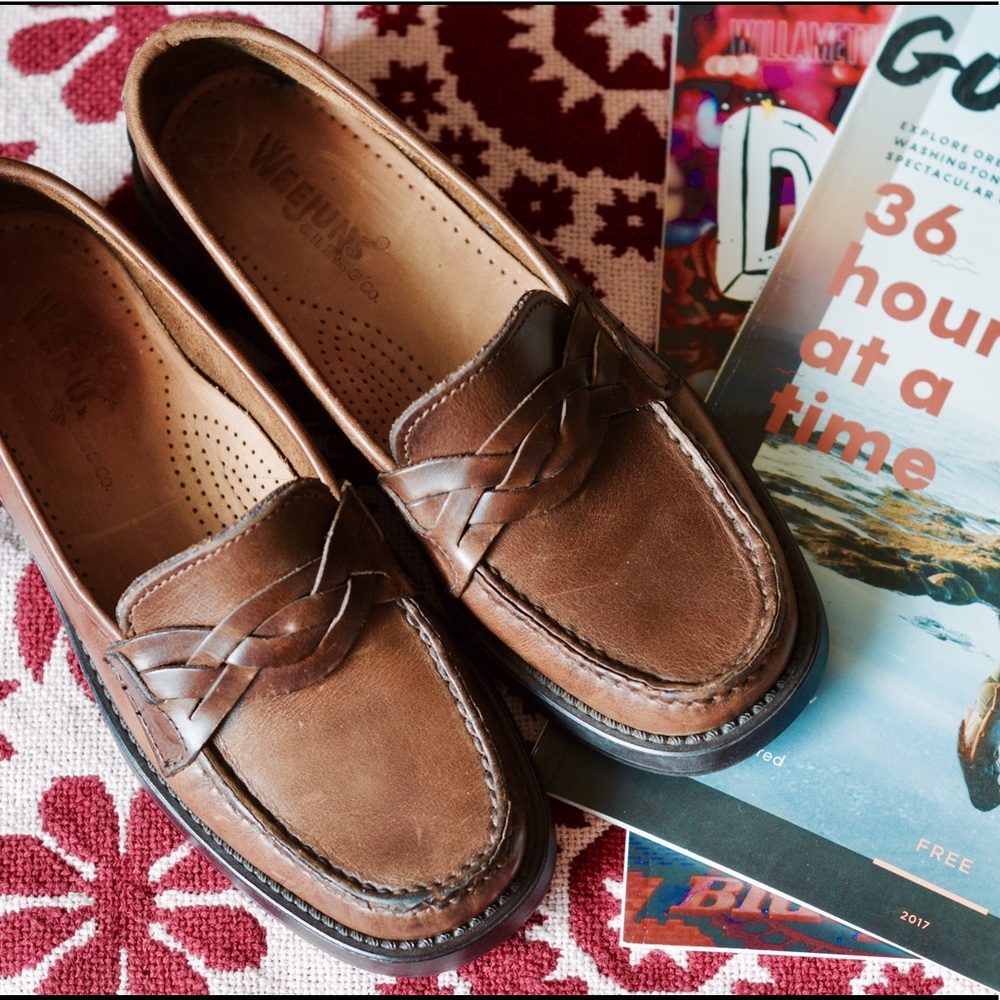 Vintage brown Weejuns G.H. Bass & CO. Loafers