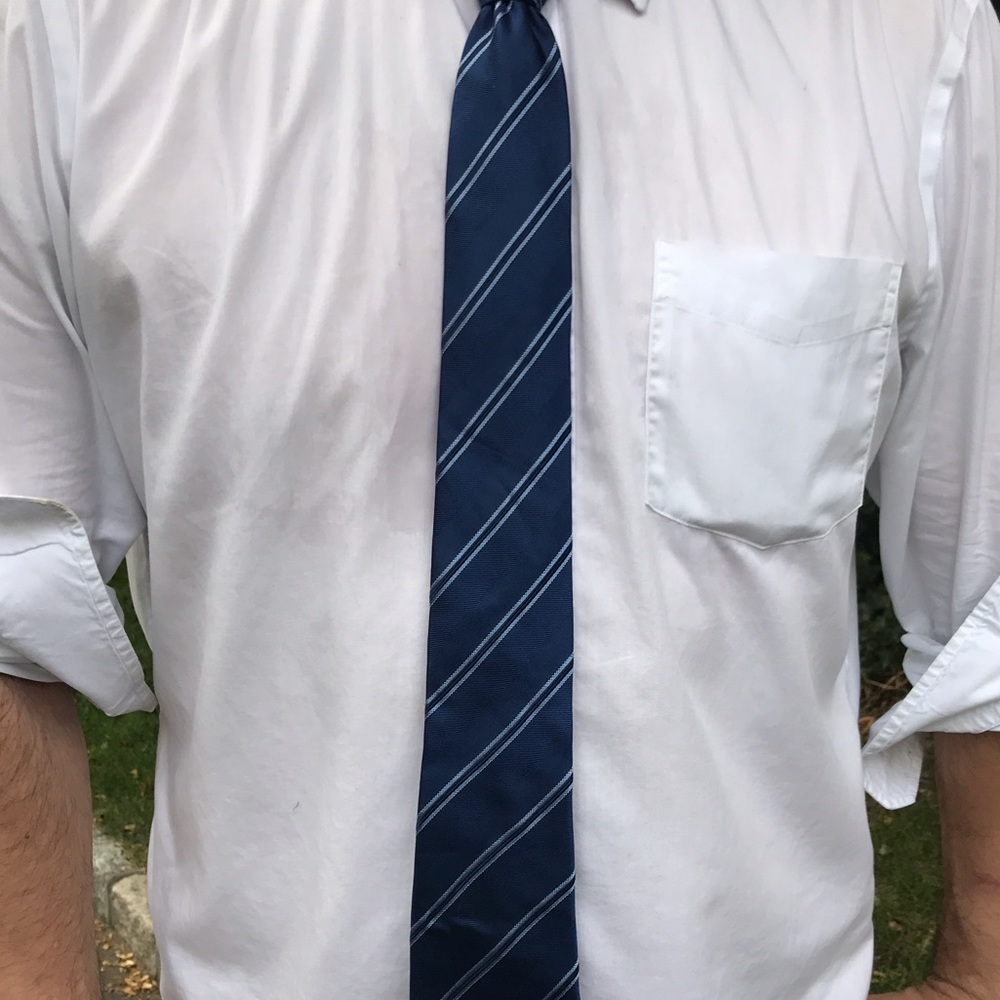 Blue striped silk tie by Tasso Elba