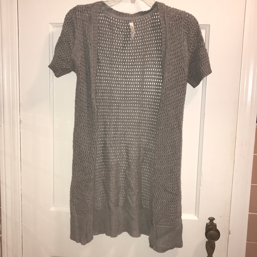 Long Short Sleeved Sweater/Cardigan