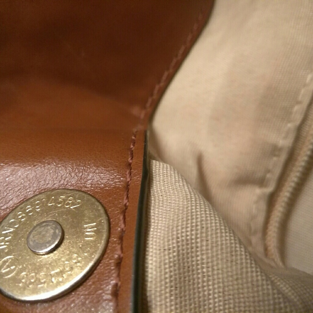Very large Burberry bag - Picture 4 of 4