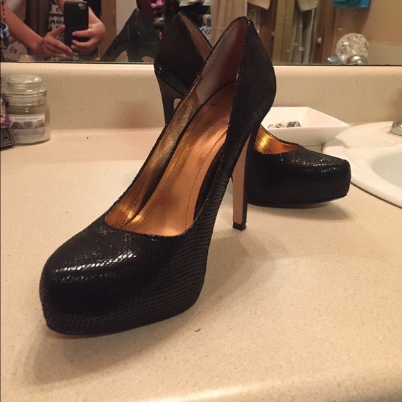 BCBG - Picture 2 of 4