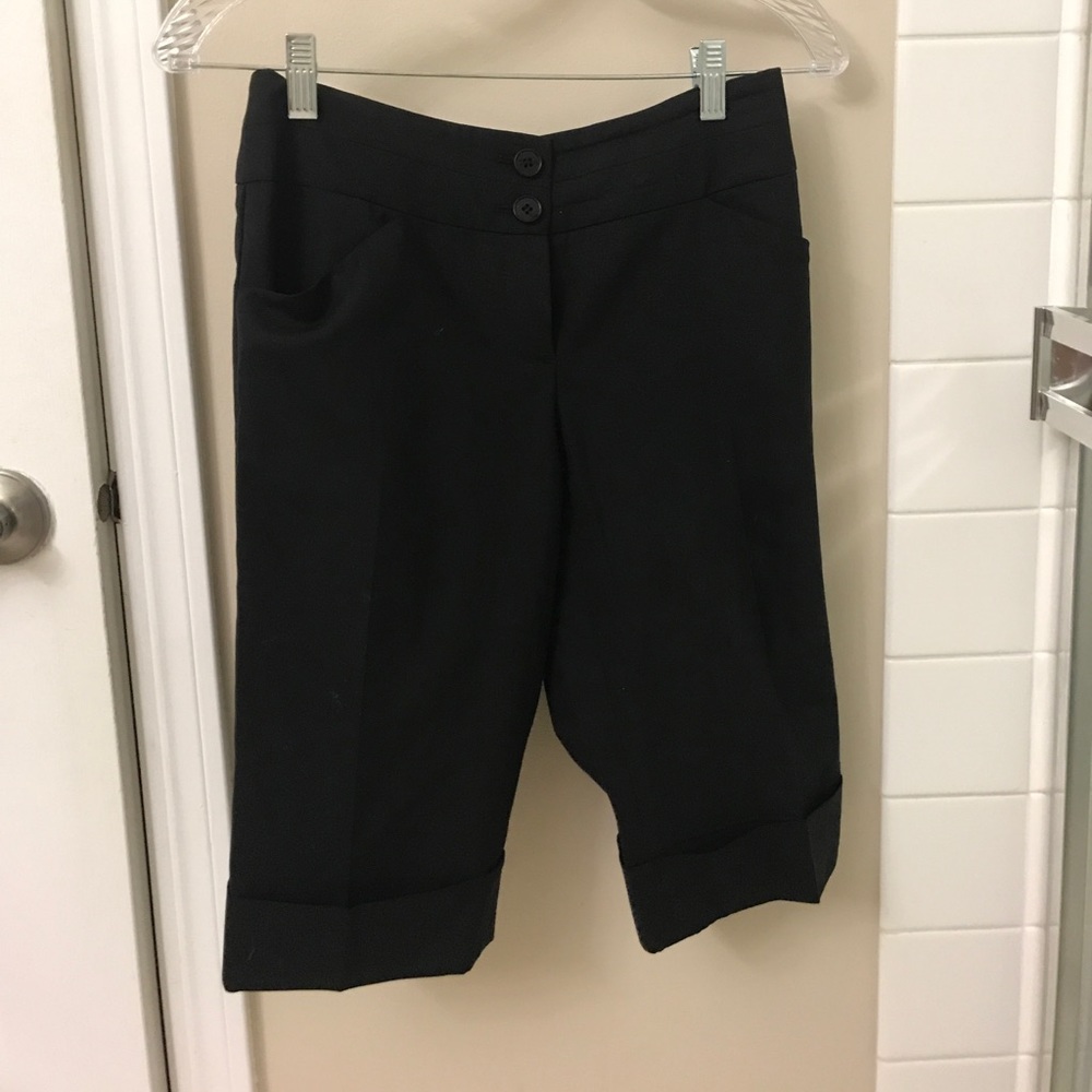 Supercute black THEORY dress shorts