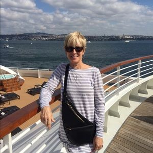 Meet your Posher, Julie