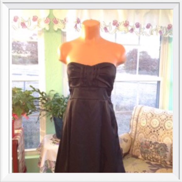 Wish Dresses & Skirts - (FIRM) LN Lovely Wish Strapless Dress