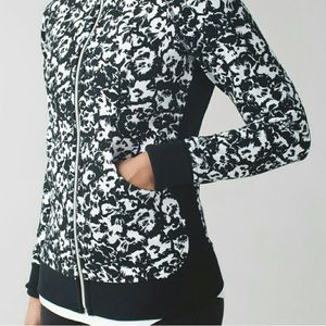 Lululemon black and white scuba hoodie