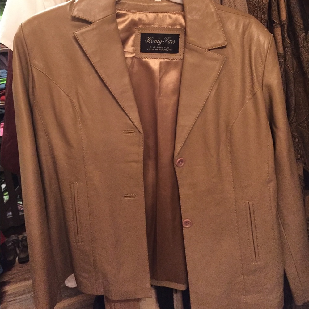 Authentic leather jacket by Henig Furs