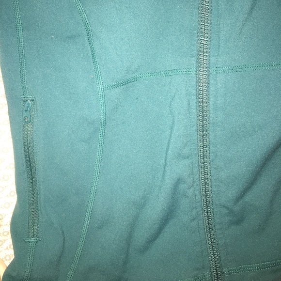 Lululemon jacket - Picture 3 of 4
