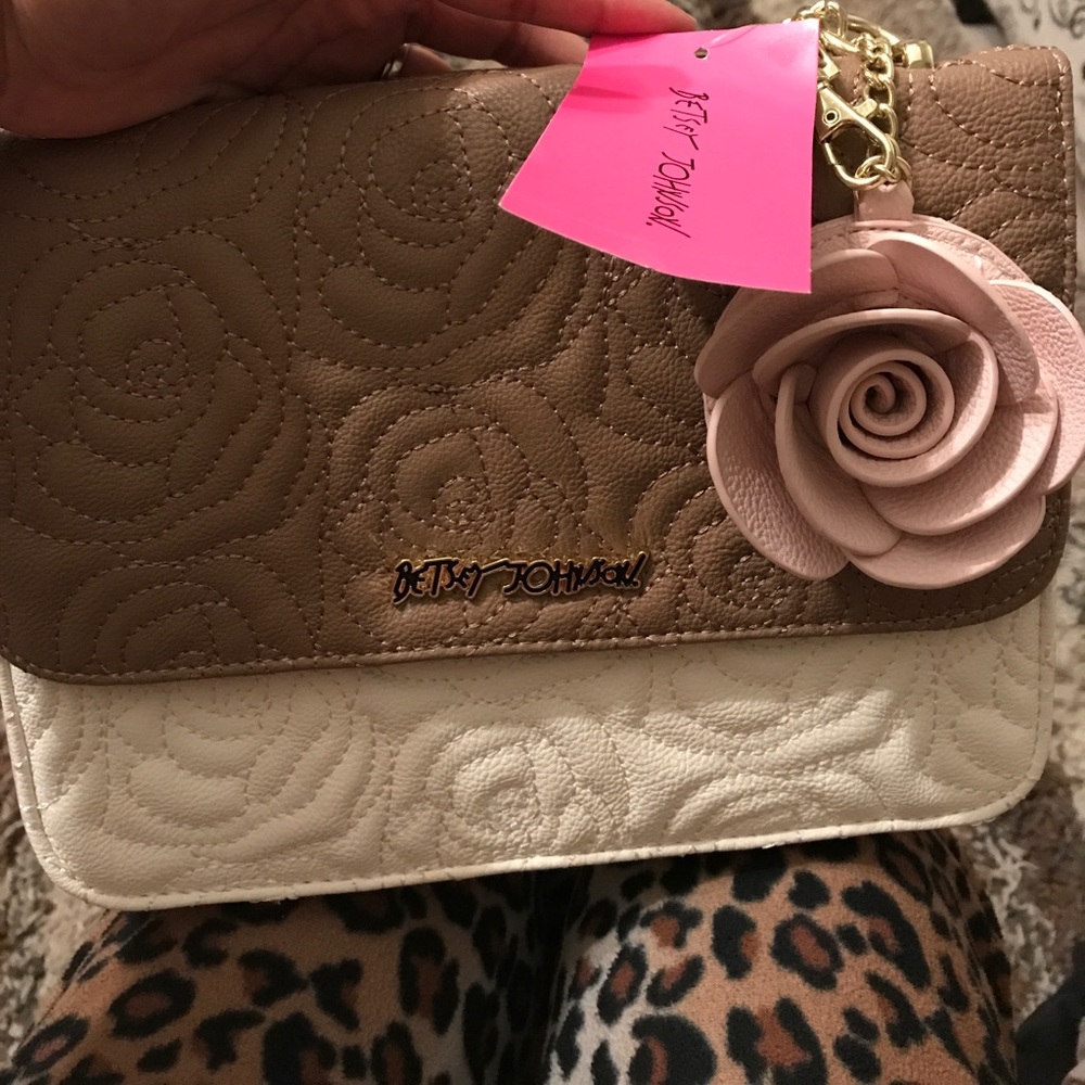 Hand bag