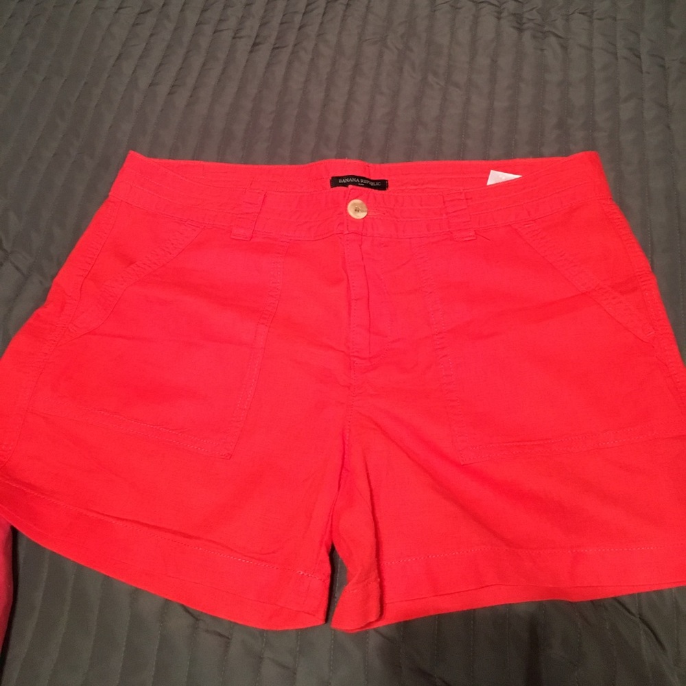 Banana Republic shorts😊😊