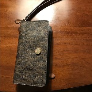 Michael Kors wristlet wallet.
