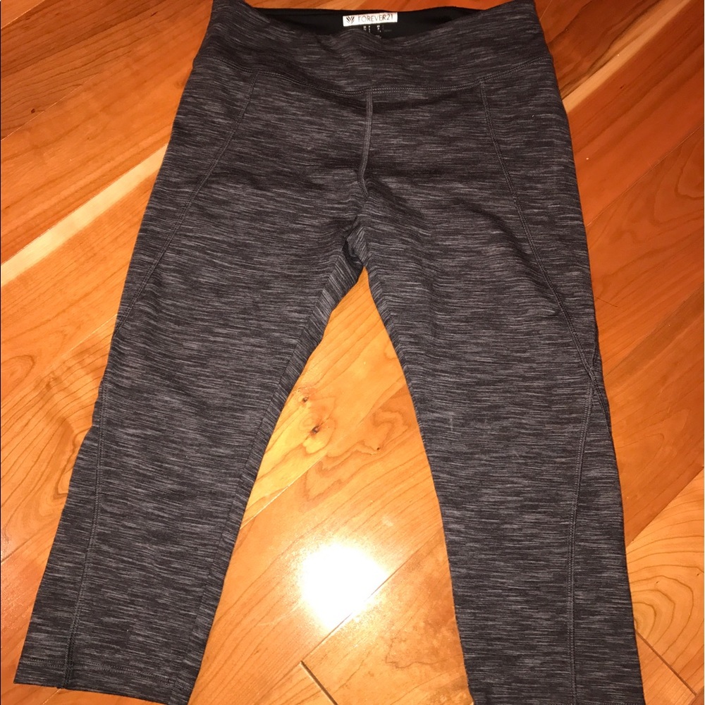 Forever 21 cropped workout pants