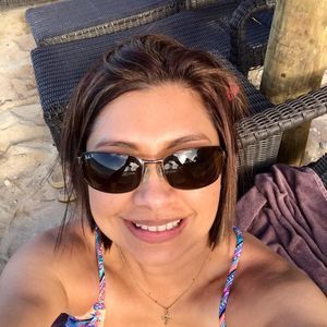 Meet your Posher, Debra