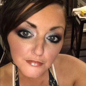 Meet your Posher, Jacy