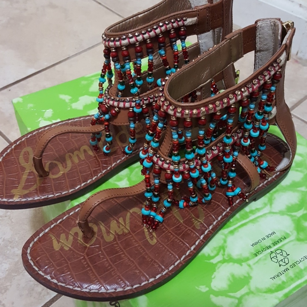 Super cute ankle strap sandal . New!