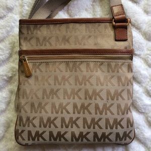 Authentic Michael Kors Crossbody purse