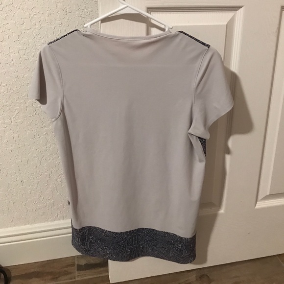 Shirt (4) - Picture 3 of 4