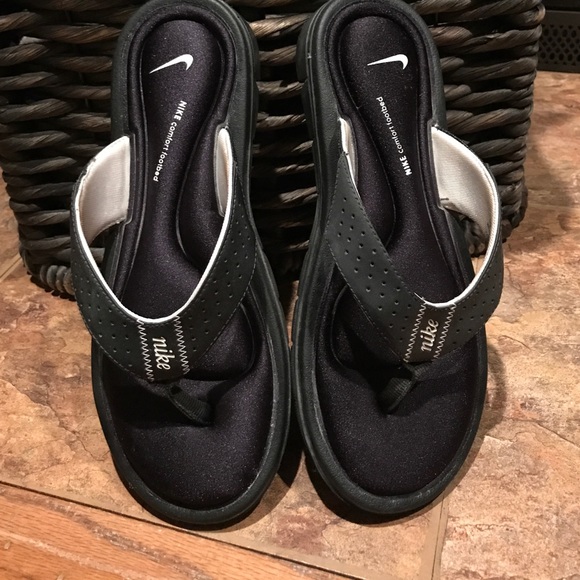 Nike Shoes - "Flip Or Flop" Nike flip flops