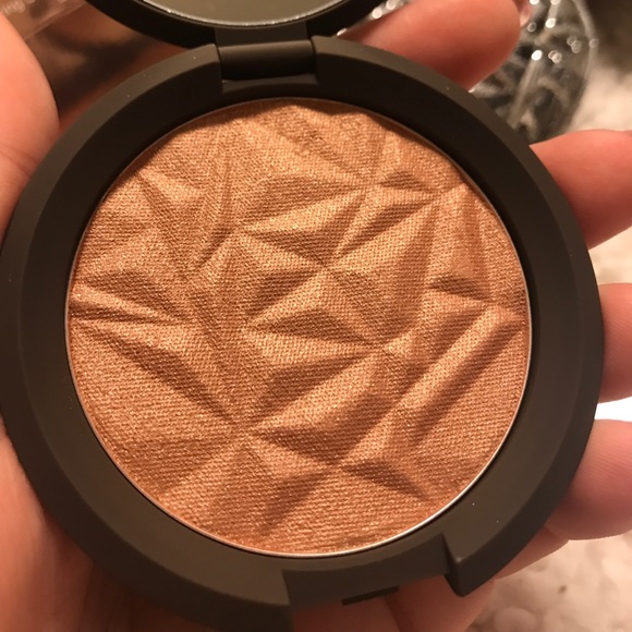 🌟Becca "Bronzed Amber" Shimmering Highlight! 🌟 - Picture 5 of 7