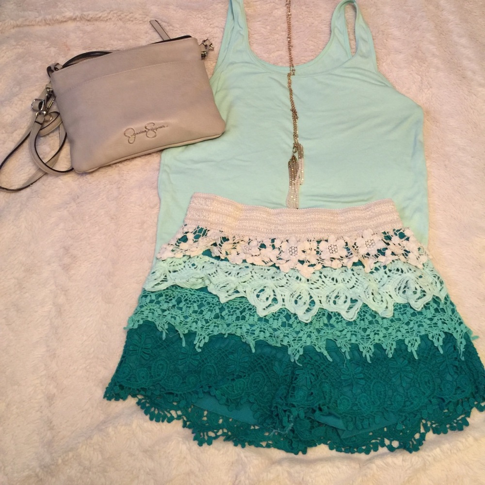 Sexy four shaded shorts for sale 🎊☀️