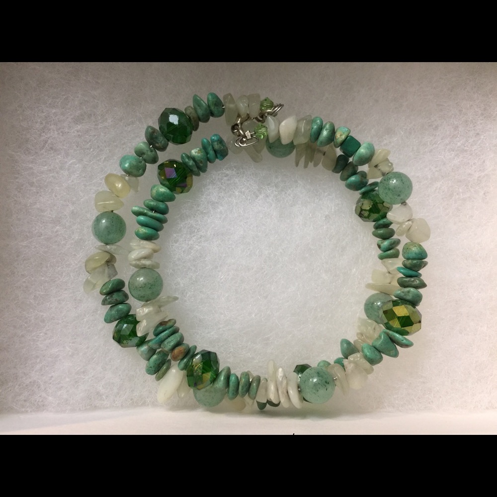 Beaded memory wire bracelet