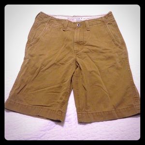 Khaki shorts size 32