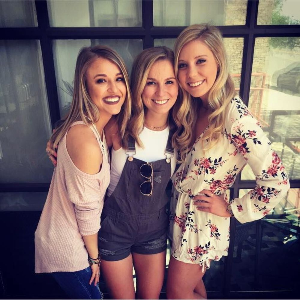 Meet your Posher, Brooke