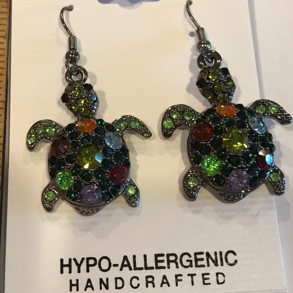 NWT DelMundo Handcrafted Turtle Earrings - Picture 2 of 3