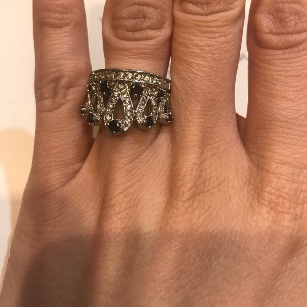 Crown ring