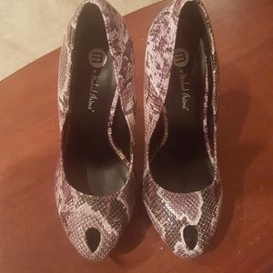 Michael Antonio shoe