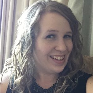 Meet your Posher, Amara